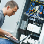 Главный инженер, руководитель группы монтажников